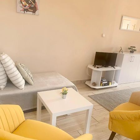 Lelle -Kert Apartman 03 バラトンレッレ エクステリア 写真